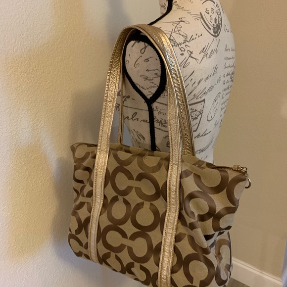 Coach Tote - Picture 4 of 8